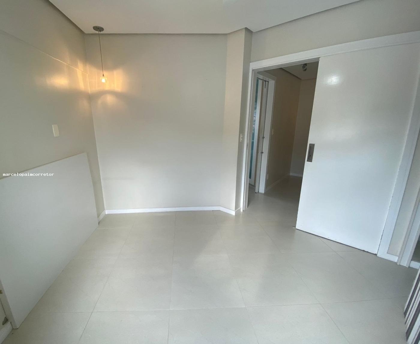 Cobertura Duplex para Venda em Florianópolis, Centro, 3 dormitórios, 1 suíte, 2 banheiros, 1 vaga — foto 3