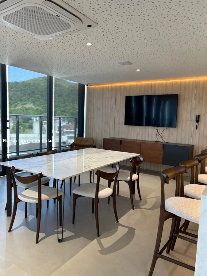 Apartamento para Venda em Florianópolis, Jurerê, 3 dormitórios, 3 suítes, 4 banheiros, 2 vagas — foto 4