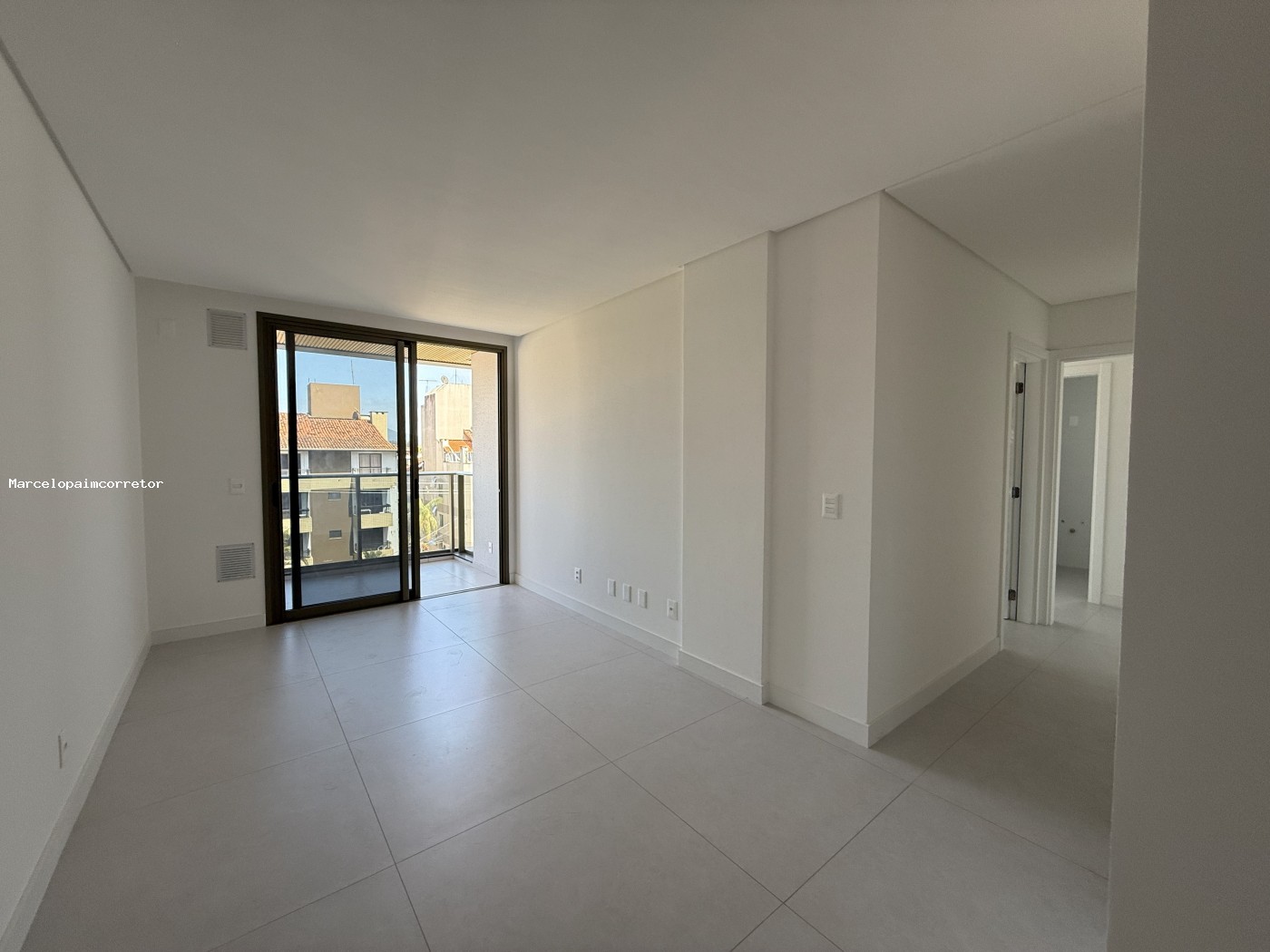 Apartamento para Venda em Florianópolis, Jurerê, 2 dormitórios, 2 suítes, 3 banheiros, 2 vagas — foto 4