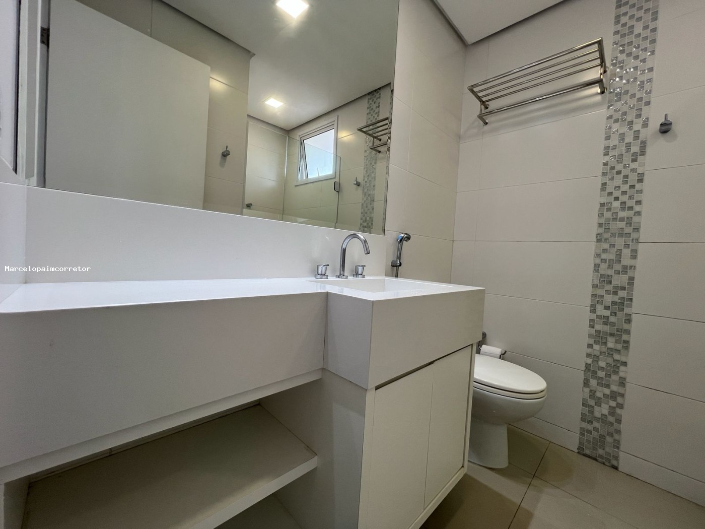 Apartamento para Venda em São José, Barreiros, 3 dormitórios, 1 suíte, 2 banheiros, 2 vagas - foto 1