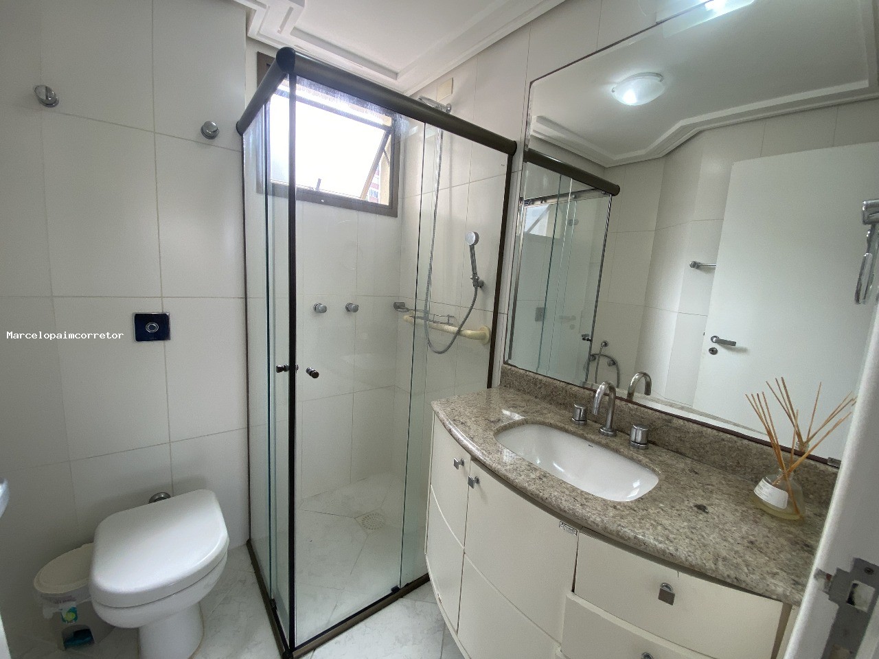 Apartamento para Venda em Florianópolis, Centro, 3 dormitórios, 1 suíte, 3 banheiros, 1 vaga — foto 4