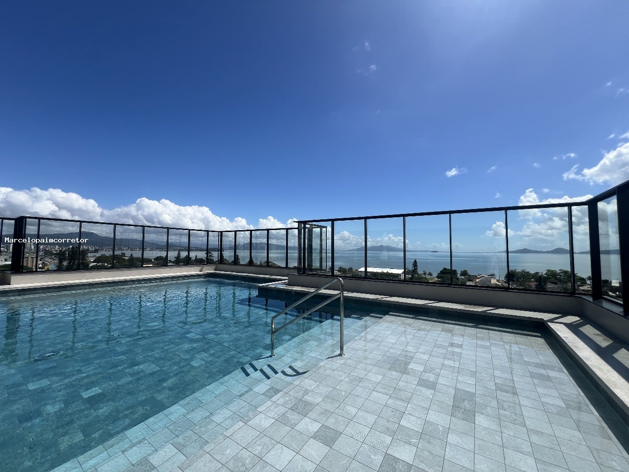 Apartamento para Venda em Florianópolis, Jardim Atlântico, 2 dormitórios, 1 suíte, 2 banheiros, 1 vaga - foto 1