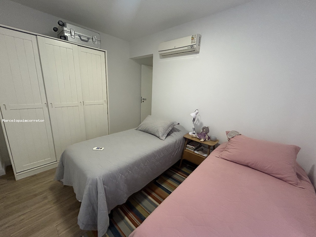 Apartamento para Venda em Florianópolis, Centro, 3 dormitórios, 1 suíte, 3 banheiros, 1 vaga — foto 2
