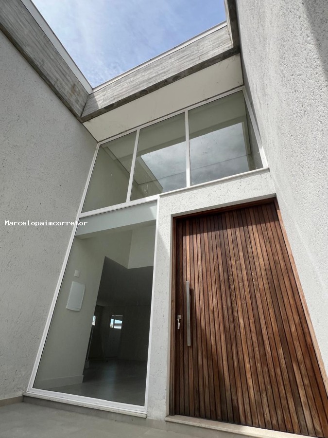 Casa Duplex para Venda em Palhoça, Pedra Branca, 3 dormitórios, 3 suítes, 3 banheiros, 2 vagas — foto 2