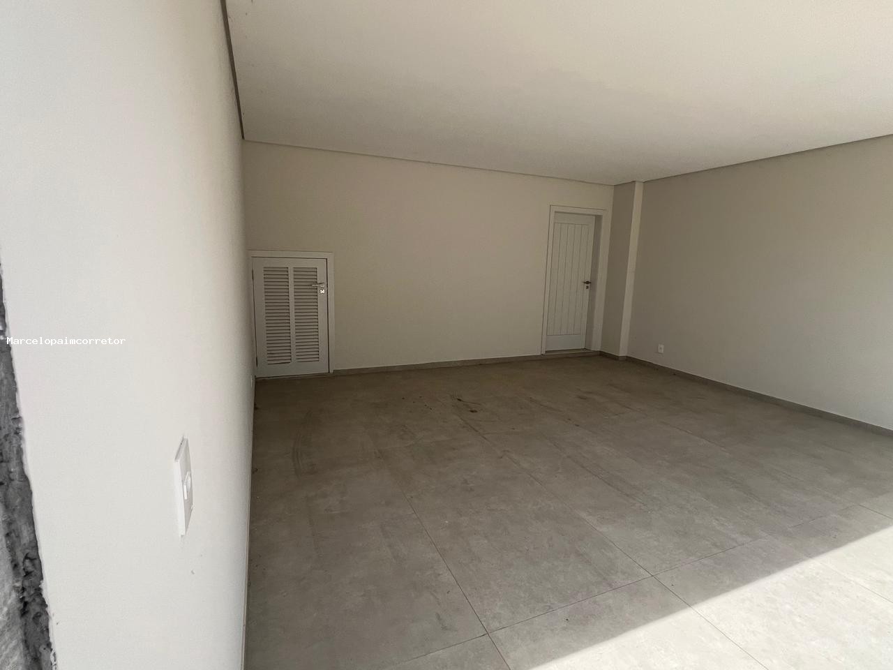 Casa Duplex para Venda em Palhoça, Pedra Branca, 3 dormitórios, 3 suítes, 3 banheiros, 2 vagas — foto 7