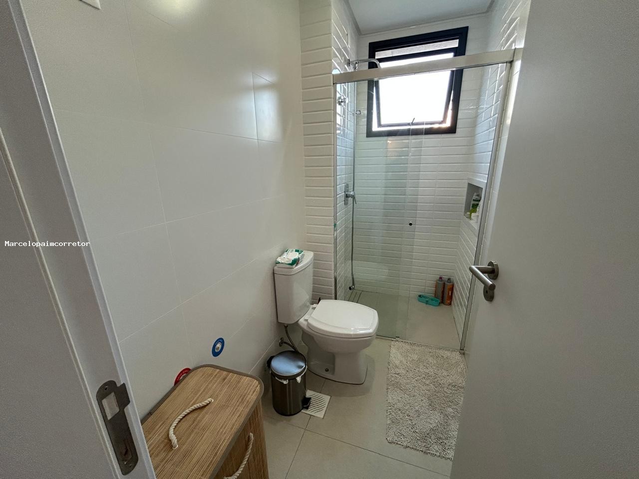 Apartamento para Venda em Florianópolis, Canto, 3 dormitórios, 3 suítes, 4 banheiros, 2 vagas — foto 6