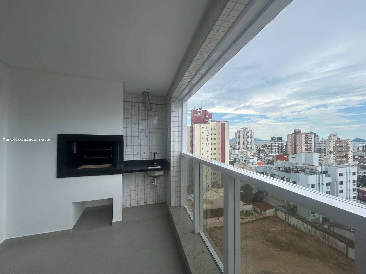 Apartamento para Venda em Florianópolis, Canto, 3 dormitórios, 3 suítes, 4 banheiros, 2 vagas — foto 6