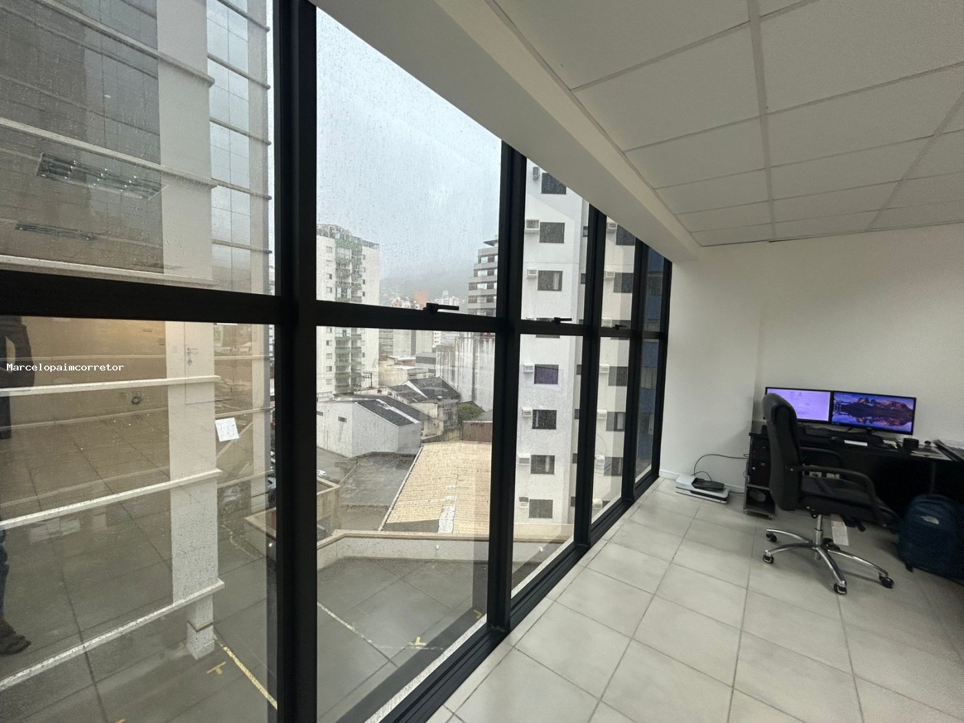 Sala Comercial para Venda em Florianópolis, Centro, 1 banheiro, 2 vagas — foto 5