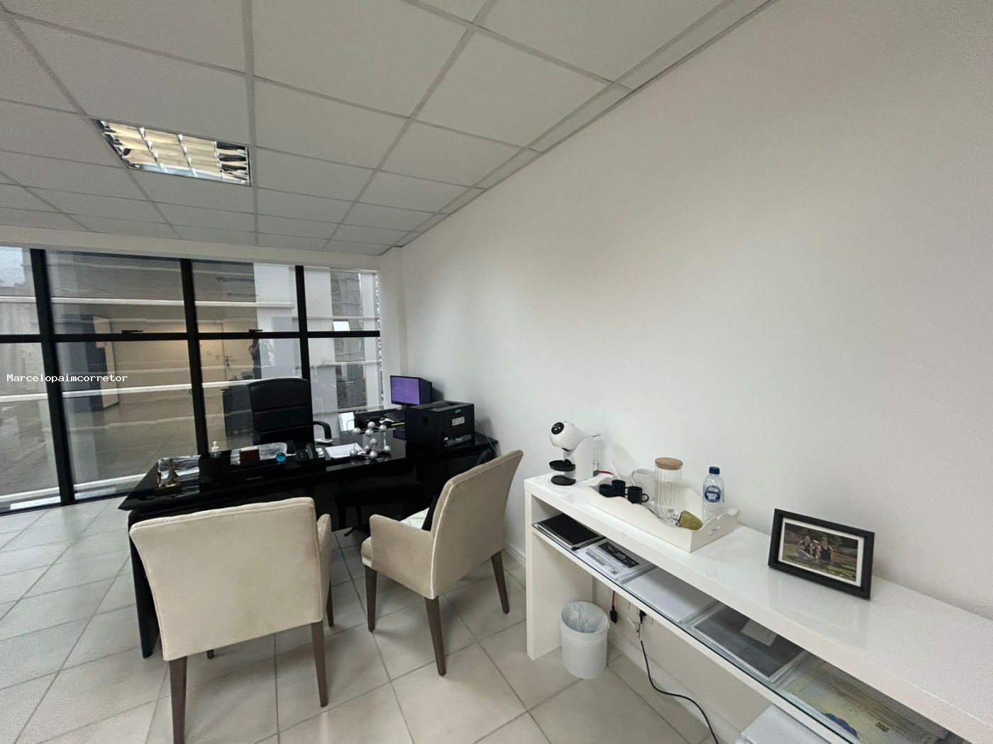 Sala Comercial para Venda em Florianópolis, Centro, 1 banheiro, 2 vagas — foto 6