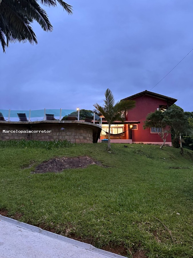 Chácara para Venda em Biguaçu, Boa vista, 4 dormitórios, 3 suítes, 5 banheiros, 2 vagas - foto 1