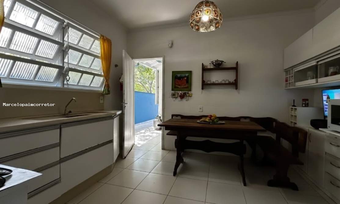 Casa para Venda em Florianópolis, Santa Mônica, 7 dormitórios, 2 suítes, 5 banheiros, 4 vagas — foto 2
