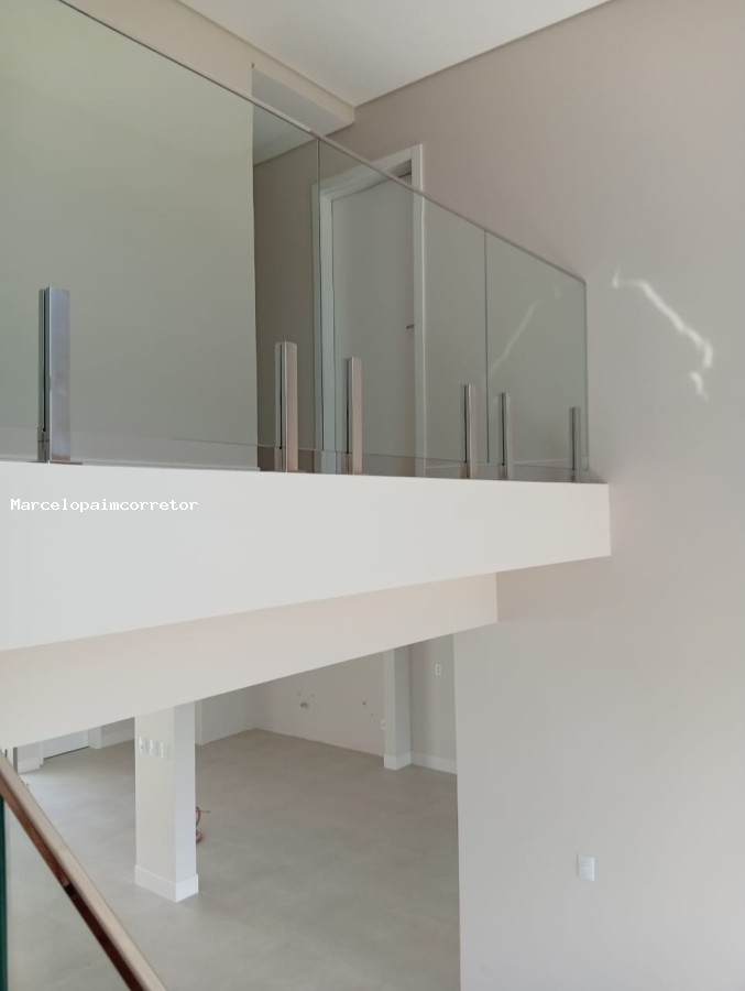 Casa Duplex para Venda em Palhoça, Pedra Branca, 3 dormitórios, 3 suítes, 5 banheiros, 2 vagas - foto 1