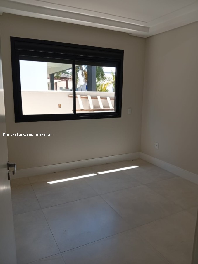 Casa para Venda em Palhoça, Pedra Branca, 3 dormitórios, 1 suíte, 3 banheiros, 2 vagas — foto 4