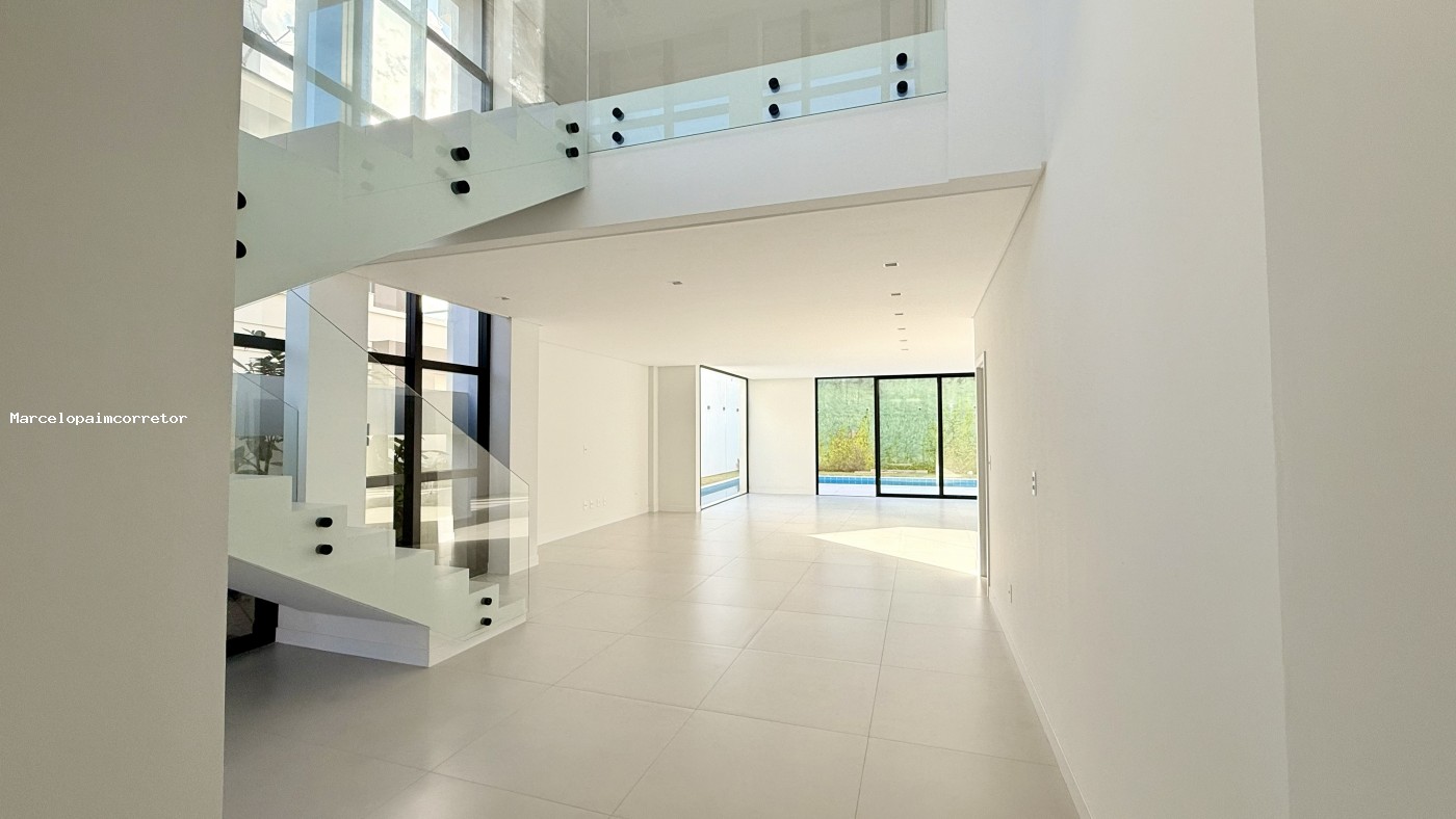 Casa Duplex para Venda em Palhoça, Pedra Branca, 3 dormitórios, 3 suítes, 4 banheiros, 2 vagas — foto 5