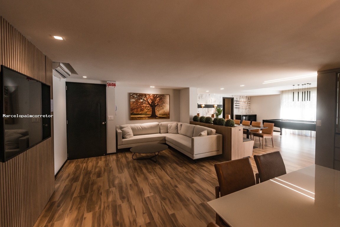 Cobertura Horizontal para Venda em São José, Kobrasol, 3 dormitórios, 3 suítes, 4 banheiros, 3 vagas - foto 1