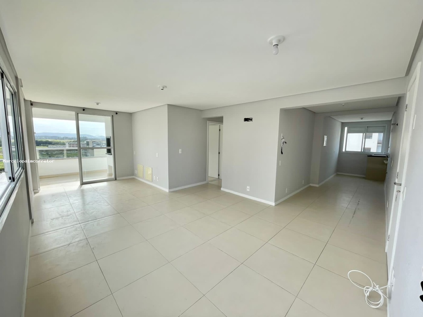 Apartamento para Venda em Palhoça, Pedra Branca, 3 dormitórios, 1 suíte, 2 banheiros, 1 vaga — foto 3