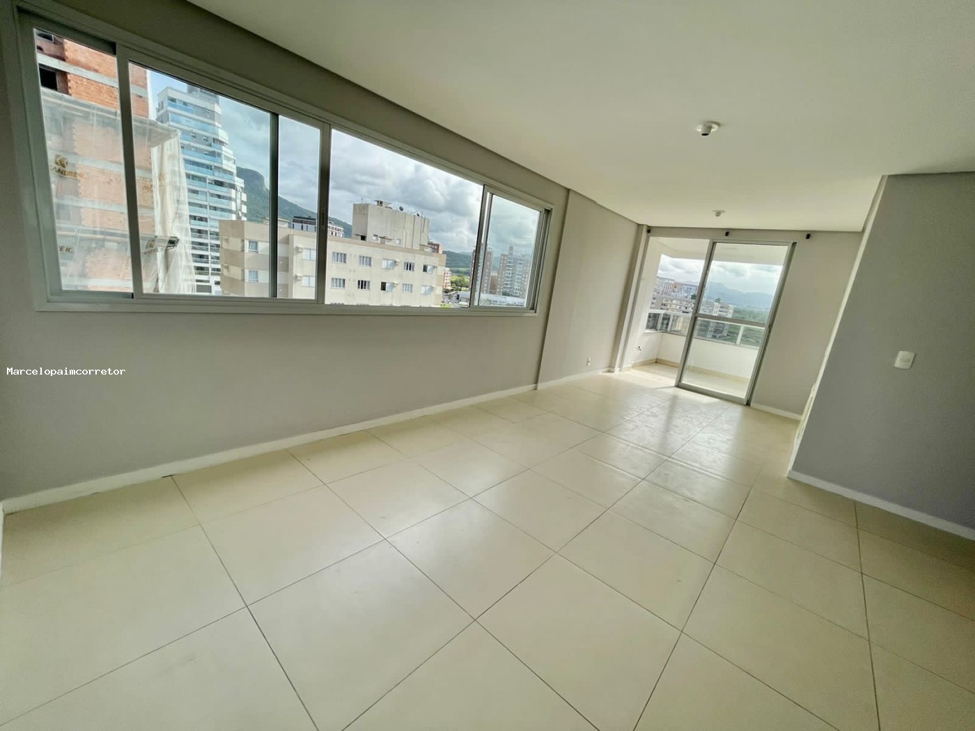 Apartamento para Venda em Palhoça, Pedra Branca, 3 dormitórios, 1 suíte, 2 banheiros, 1 vaga — foto 6