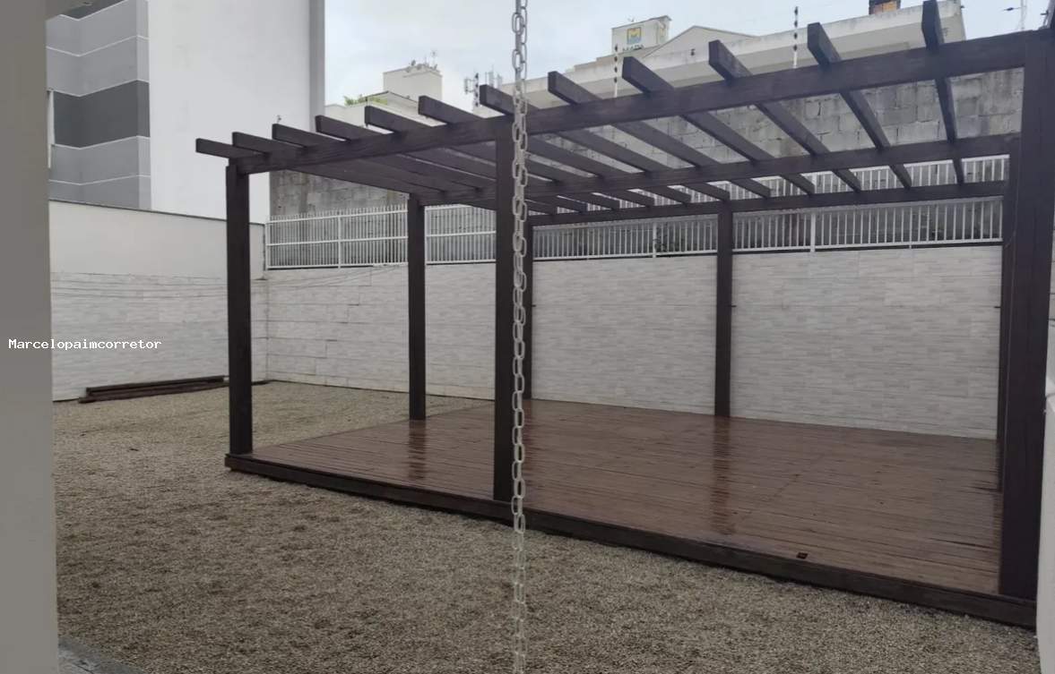 Casa Duplex para Venda em Palhoça, Pagani, 3 dormitórios, 1 suíte, 3 banheiros, 4 vagas - foto 1