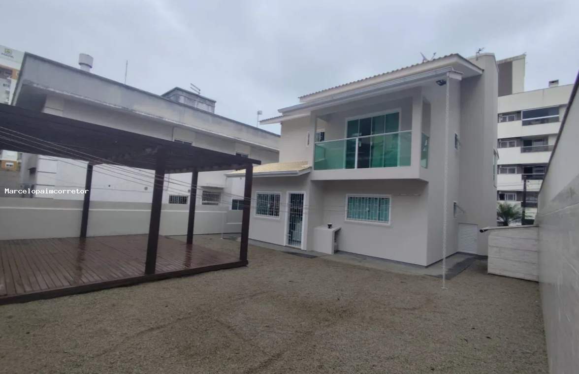 Casa Duplex para Venda em Palhoça, Pagani, 3 dormitórios, 1 suíte, 3 banheiros, 4 vagas — foto 3