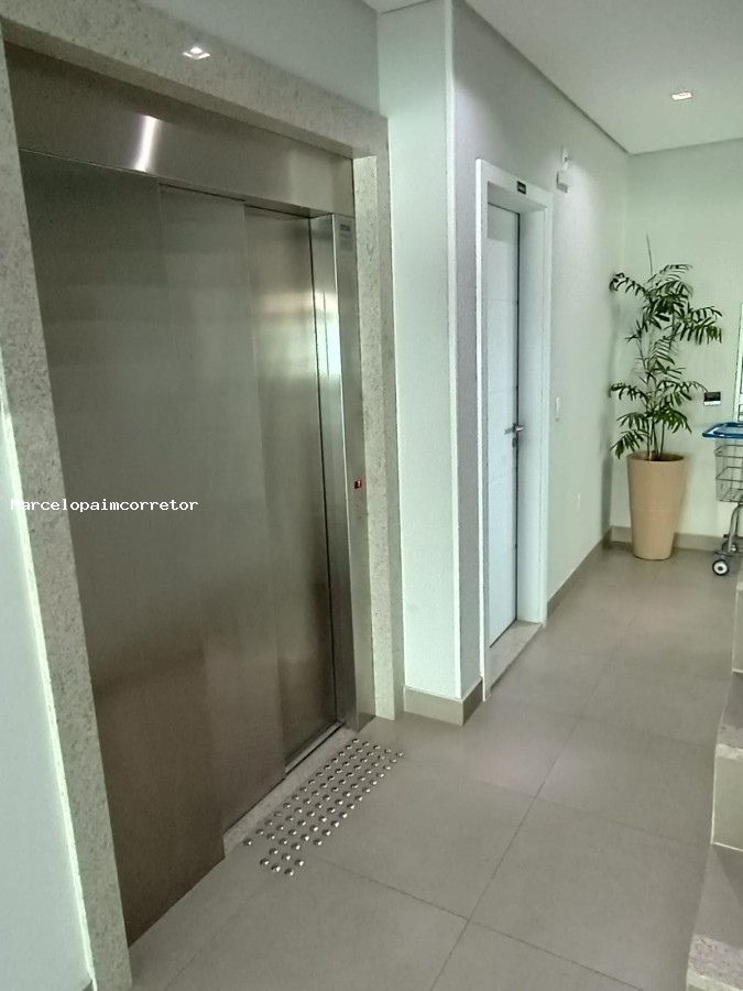 Apartamento para Venda em Florianópolis, Ingleses do Rio Vermelho, 3 dormitórios, 1 suíte, 2 banheiros, 2 vagas — foto 2